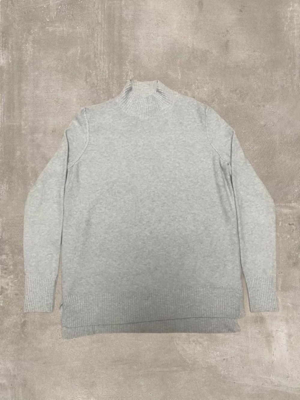 Calvin Klein Jeans Gray Mock Neck Sweater Size Medium Cozy Minimalist